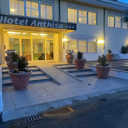 Nuovo Hotel Anthisa 3*