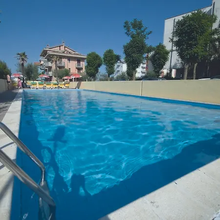 Nuovo Hotel Anthisa Hotel 3*