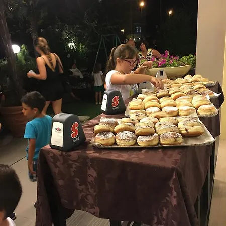 מלון Nuovo Anthisa 3*