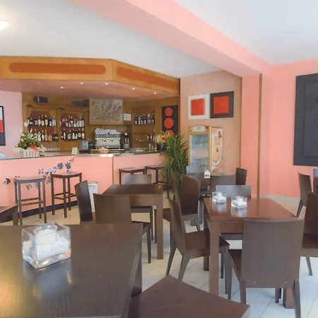 Nuovo Hotel Anthisa 3*